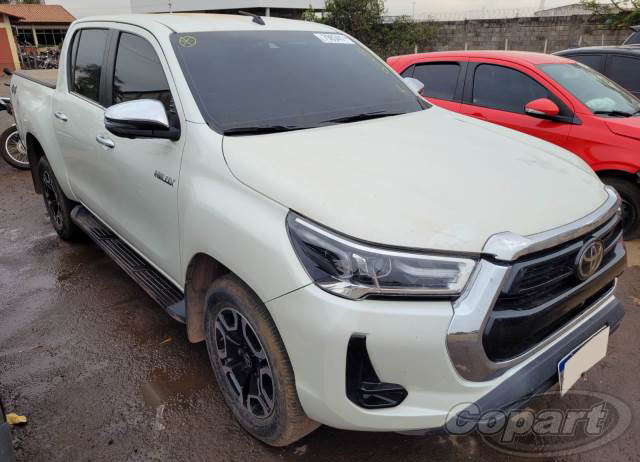 TOYOTA HILUX CD SRX 2.8 D-4D TURBO 2022