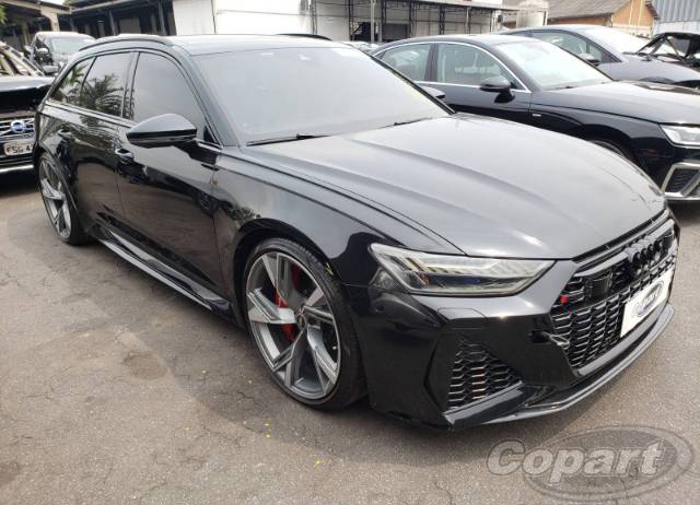AUDI RS6 AVANT 4.0 V8 BITURBO 2021