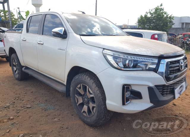 TOYOTA HILUX CD SRX 2.8 D-4D TURBO 2022