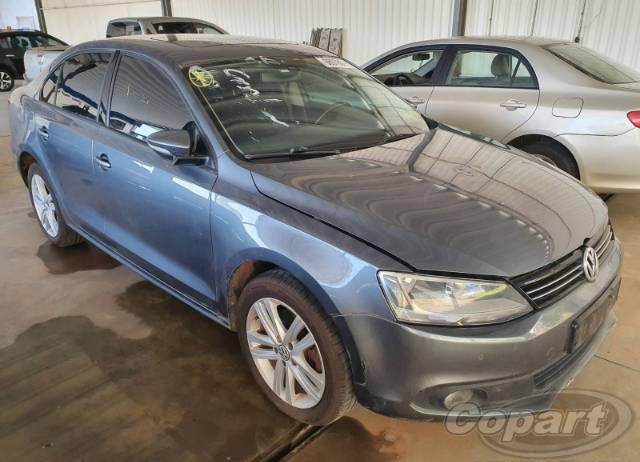 VOLKSWAGEN JETTA HIGHLINE 2.0 16V TSI TURBO 2016