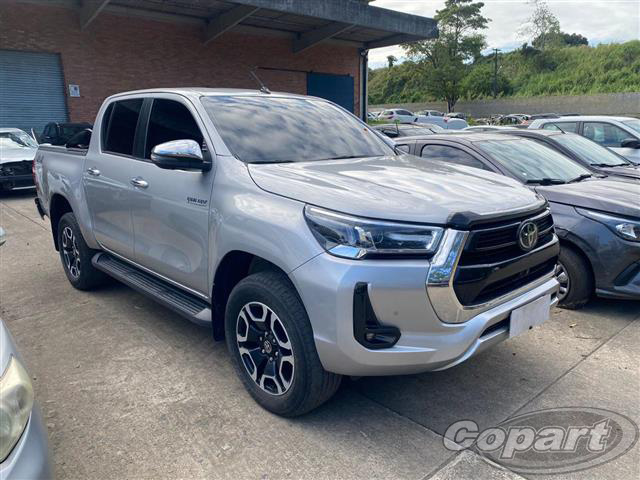 TOYOTA HILUX 2.8 D-4D TURBO DIESEL CD SRX 4X4 AUT 2020